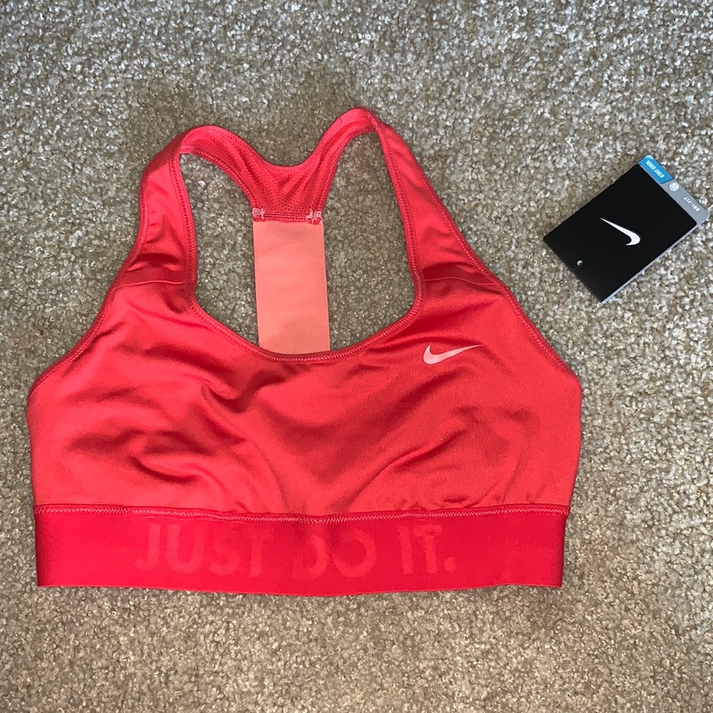 NWT Nike bra!